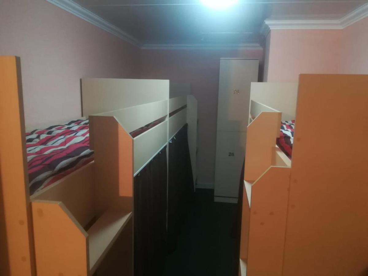Albergue Makenty House Astana Exterior foto